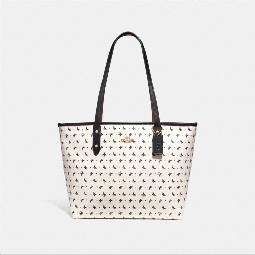 Like new butterfly Coach tote